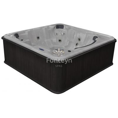 Whirlpool Andromeda  8-9 Pers.  mit HD Cover